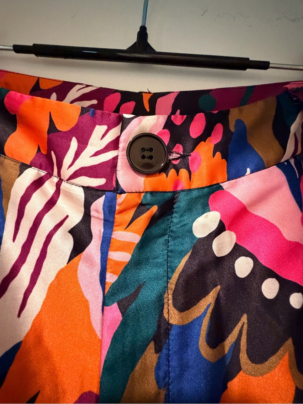 Vibrant Pink & Orange Tropical Circle Shorts - Picture 4 of 10